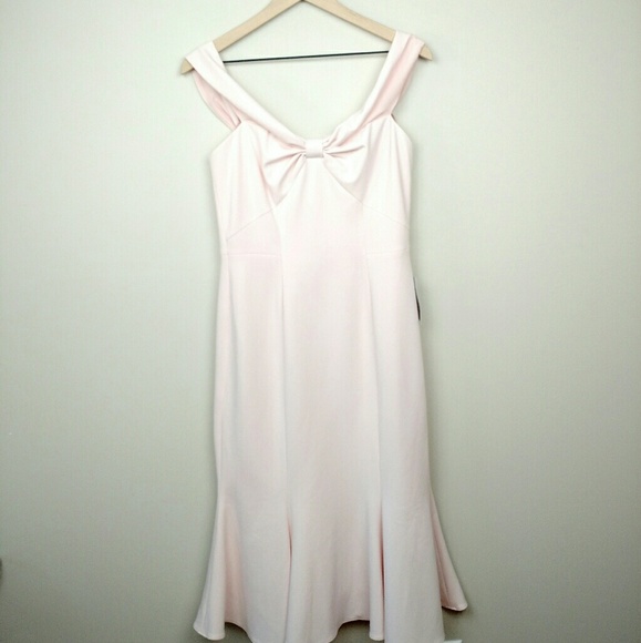 Gal Meets Glam Tyler Off the Shoulder Dress Blush Pink SZ 14 - Picture 2 of 8